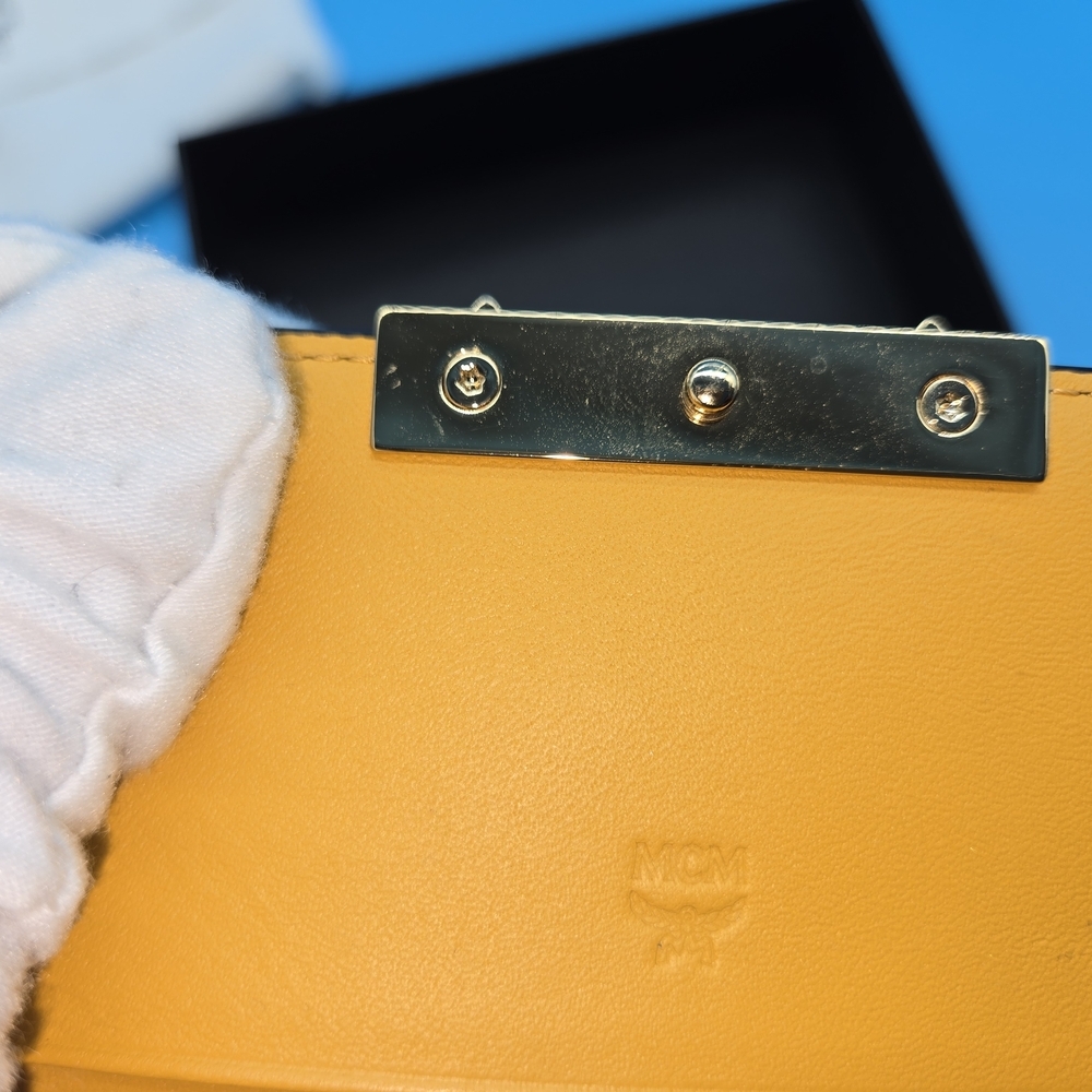 MCM Navy and Beige Leather Wallet - Picture 8 of 11